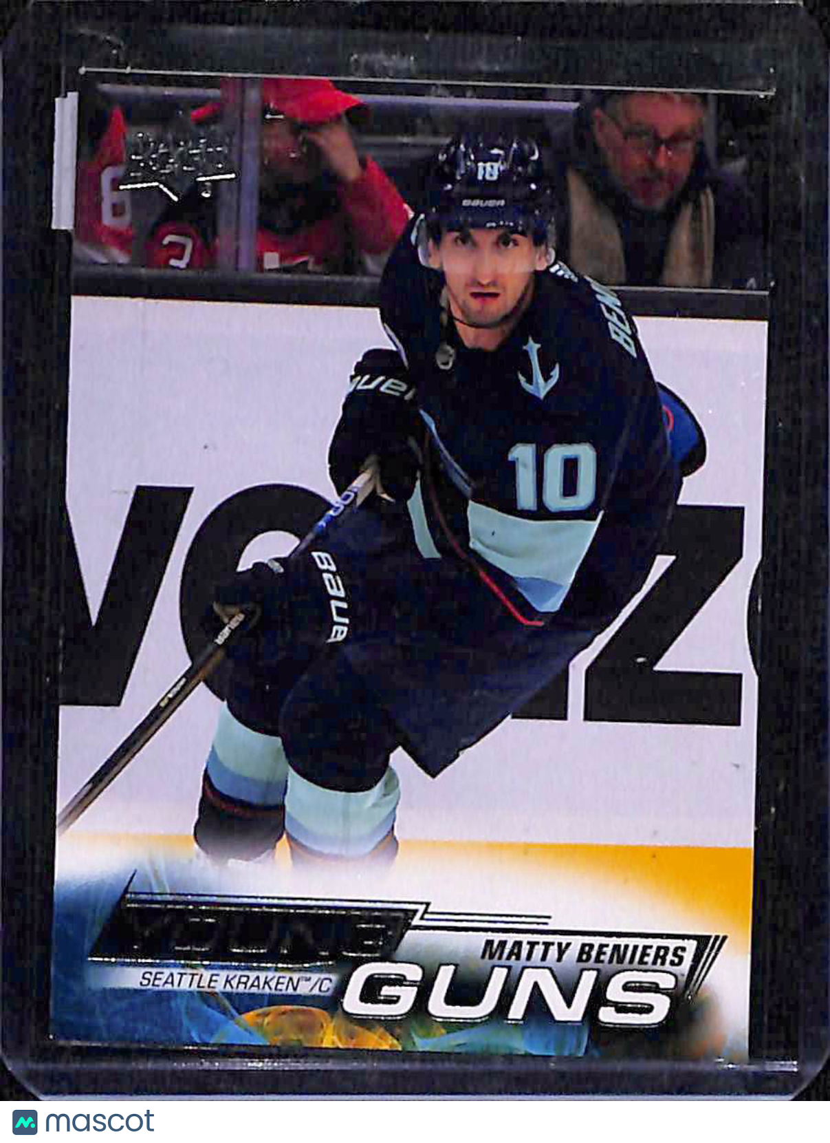 2022-23 Upper Deck Series 1 Matty Beniers #213 Young Gun