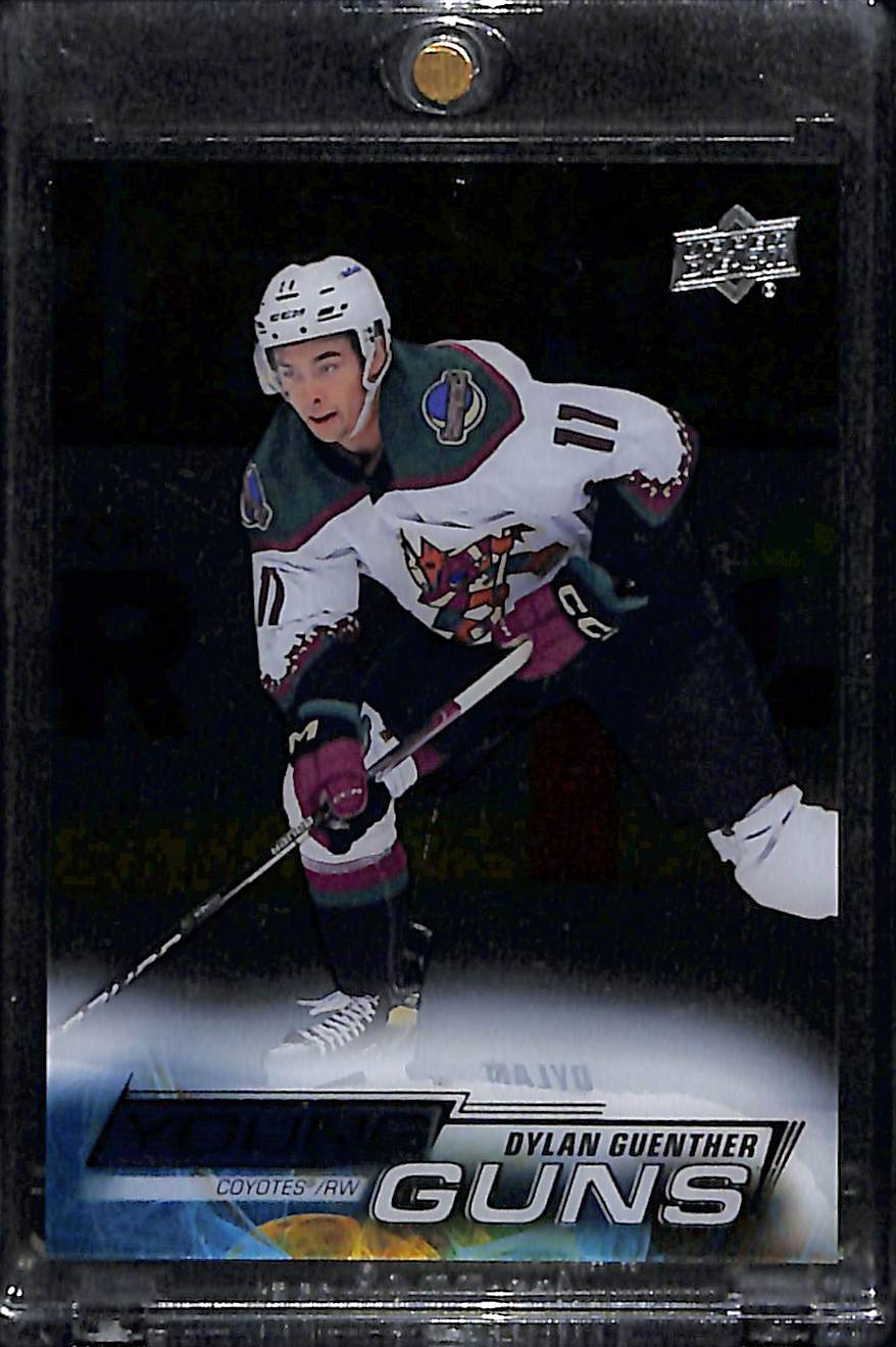 2022-23 Upper Deck Series 2 Dylan Guenther #497